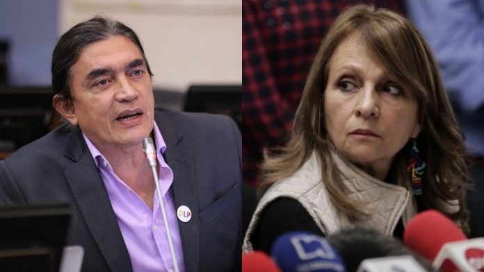 Gustavo Bolivar opina sobre renuncia de Ángela María Robledo