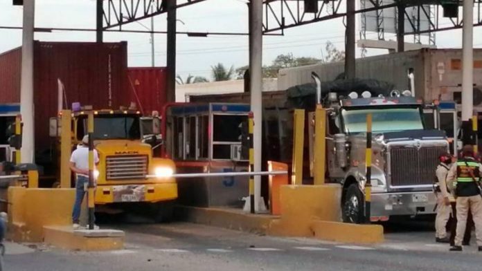 Protesta de camioneros en Cartagena