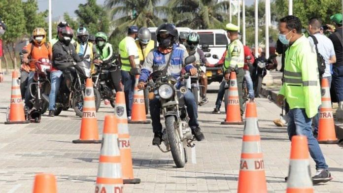 Sanciones a motociclistas que no usan en el casco en Colombia