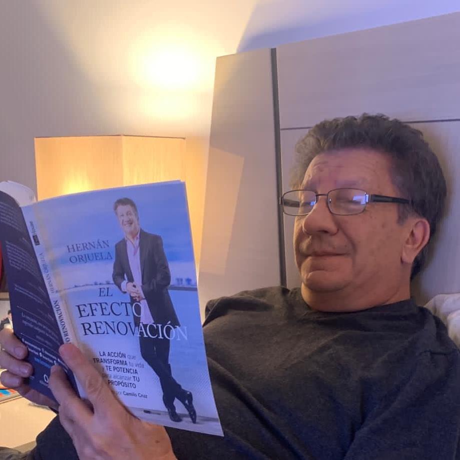 Hernán Orjuela escribió el libro "El efecto renovación". Foto: Instagram.