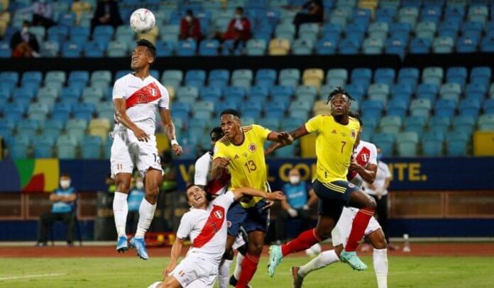 Colombia perdió 2-1 contra Perú