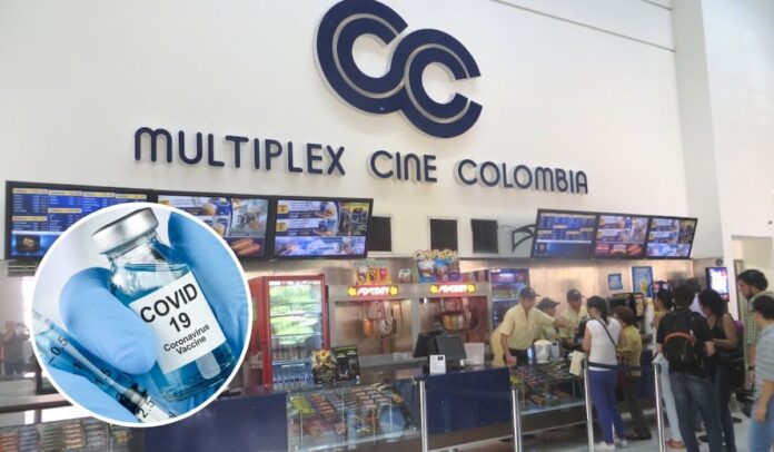 Vacunación a empleados de Cine Colombia