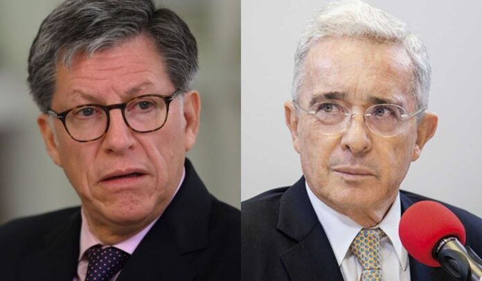 José Miguel Vivanco rechazó propuesta de Uribe de amnistía general