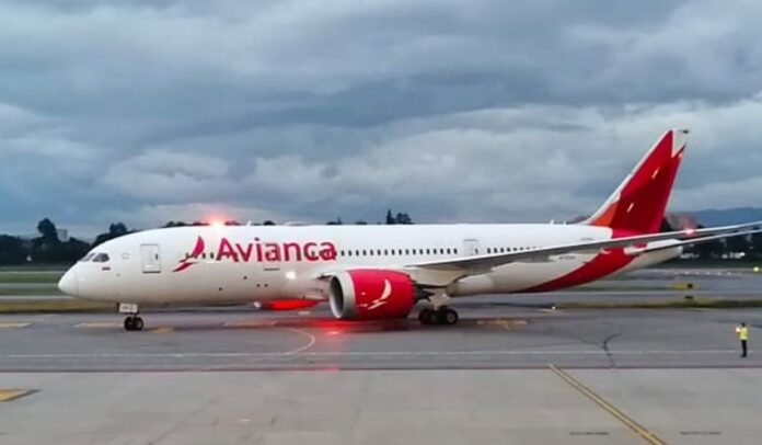 Avianca cuestionada por su mal servicio