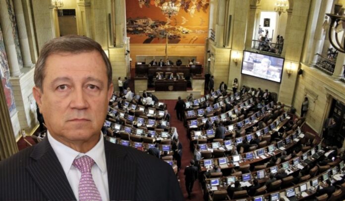 Ernesto Macías no volverá al Senado
