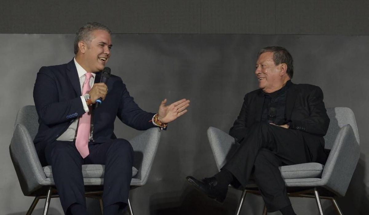 Mario Hernández felicita al presidente Duque por la economía fracasada