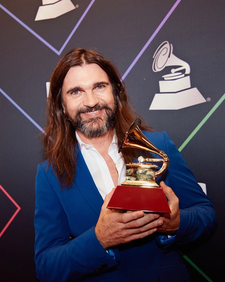 Juanes, ganador al mejor Álbum PopRock con ORIGEN en Latin Grammy