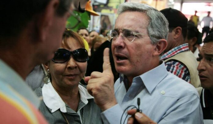 El caso del expresidente Álvaro Uribe Vélez no fue precluido y podría ir a la cárcel