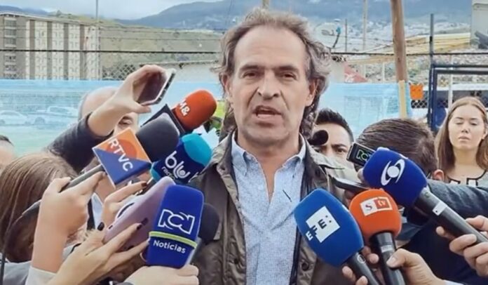 Periodistas perdieron el tiempo en rueda de prensa de Fico Gutiérrez cerca de La Picota