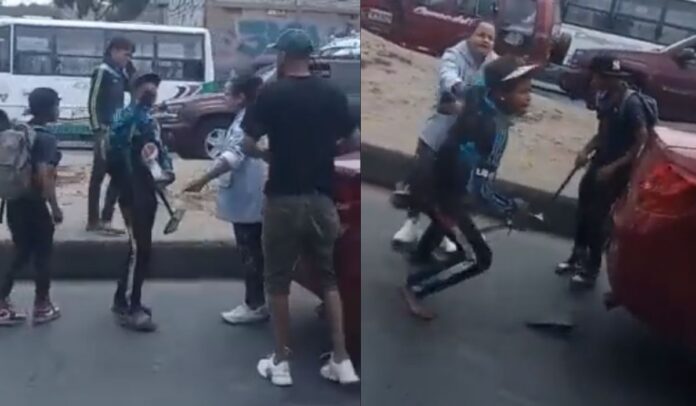 Los menores de edad atacaron con cuchillo y golpes a un ciudadano en una vía pública.