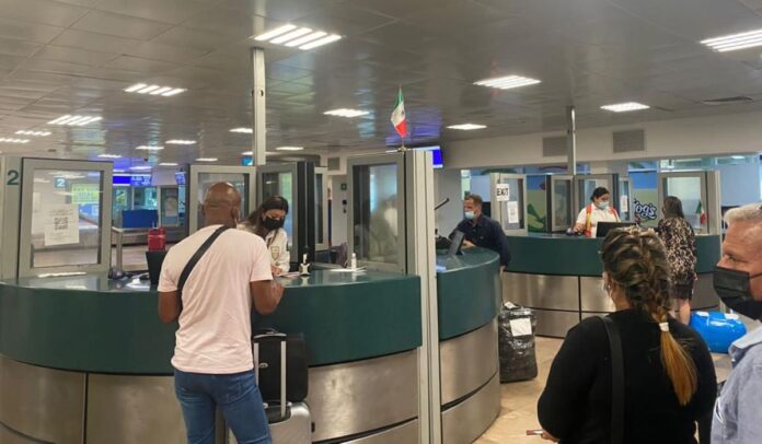 Migración México, Ciudad de México (Aeropuerto)