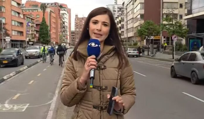 Alejandra Giraldo en la carrera séptima de Bogotá