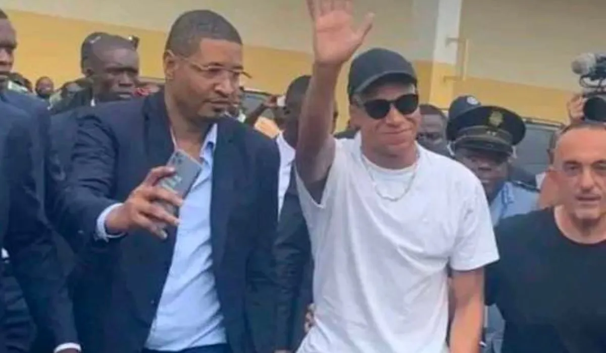 De origen camerunés por padre y argelino por madre, Kylian Mbappé llegó a Camerún