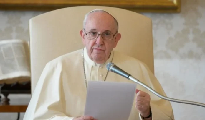 El Papa Francisco considera que los medios de comunicación manipulan a la opinión pública.