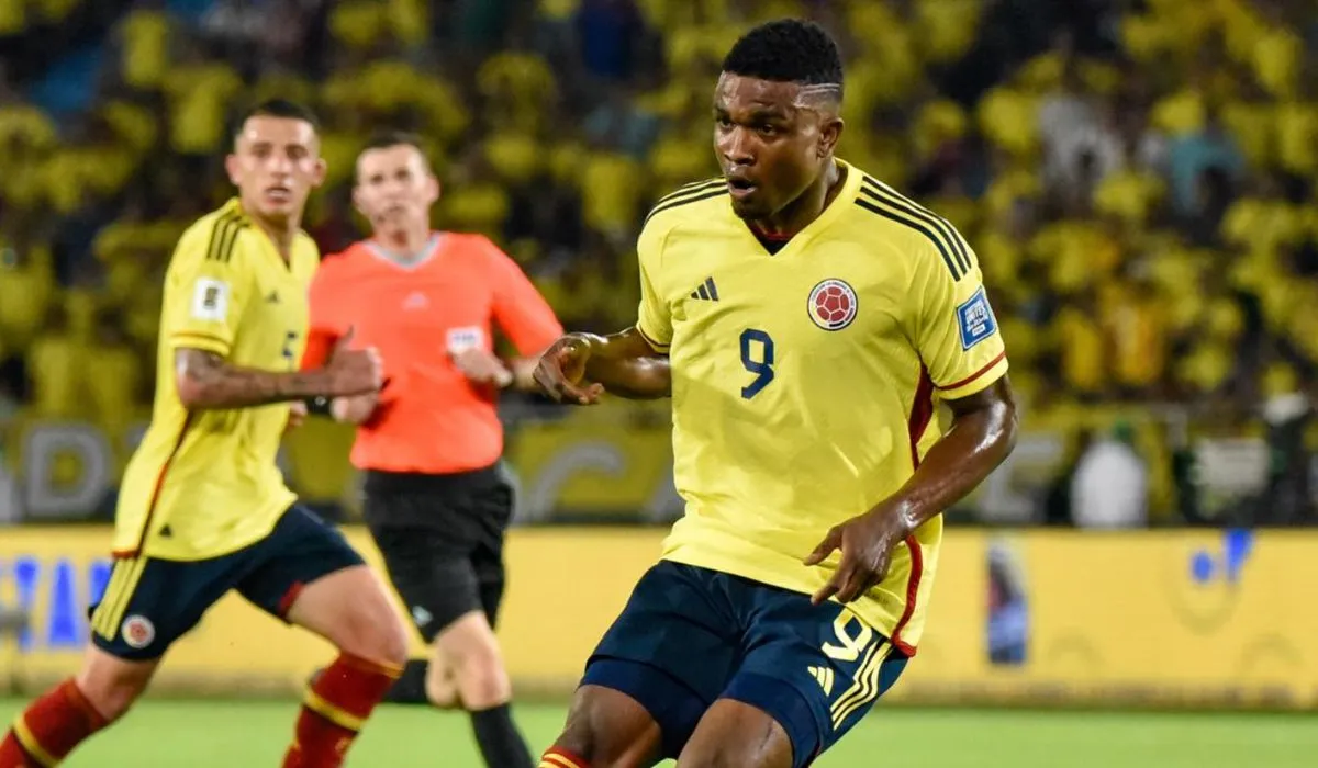 Jhon Córdoba podría llegar al fútbol de Inglaterra