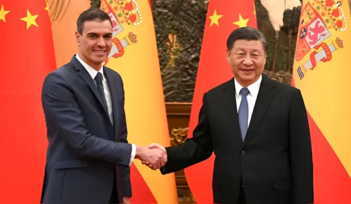 El presidente chino, Xi Jinping, y el primer ministro español, Pedro Sánchez