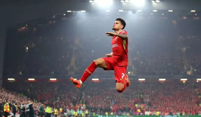 Luis Díaz celebra uno de sus tres goles contra el Bayer Leverkusen