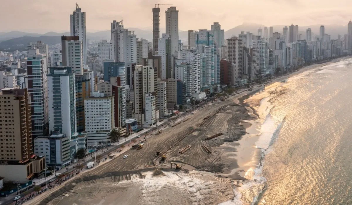 Balneario Camboriú alberga siete de los 10 rascacielos más altos del país.