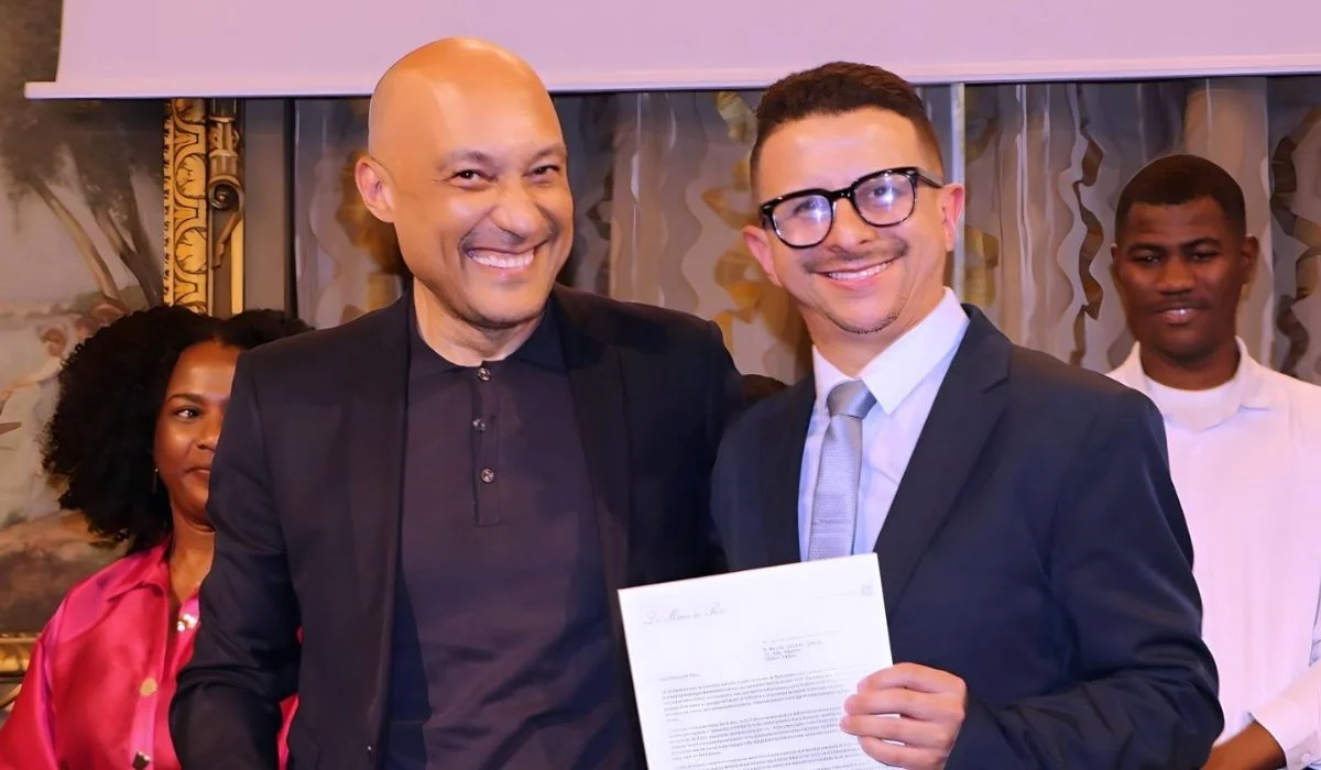 Reconocimiento en París para Daniel Mejía Lozano