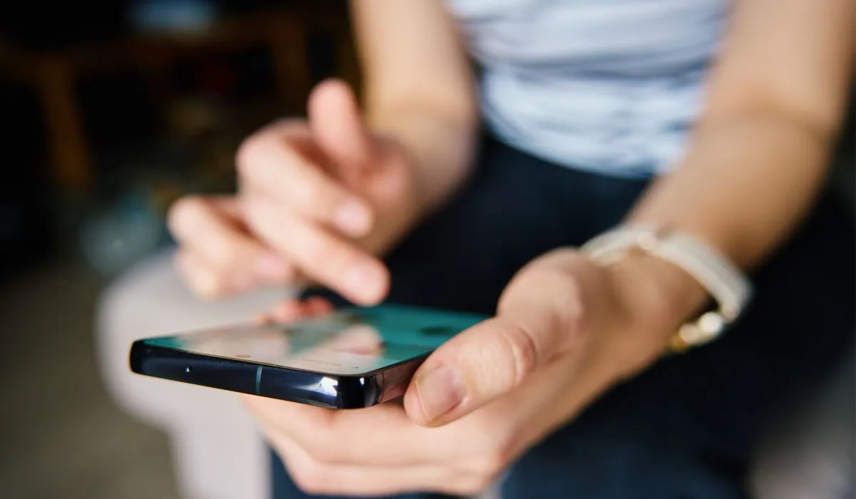 Una demanda cuestiona si ofrecer WhatsApp, Facebook e Instagram sin consumo de datos viola la libre competencia y la neutralidad en la red.