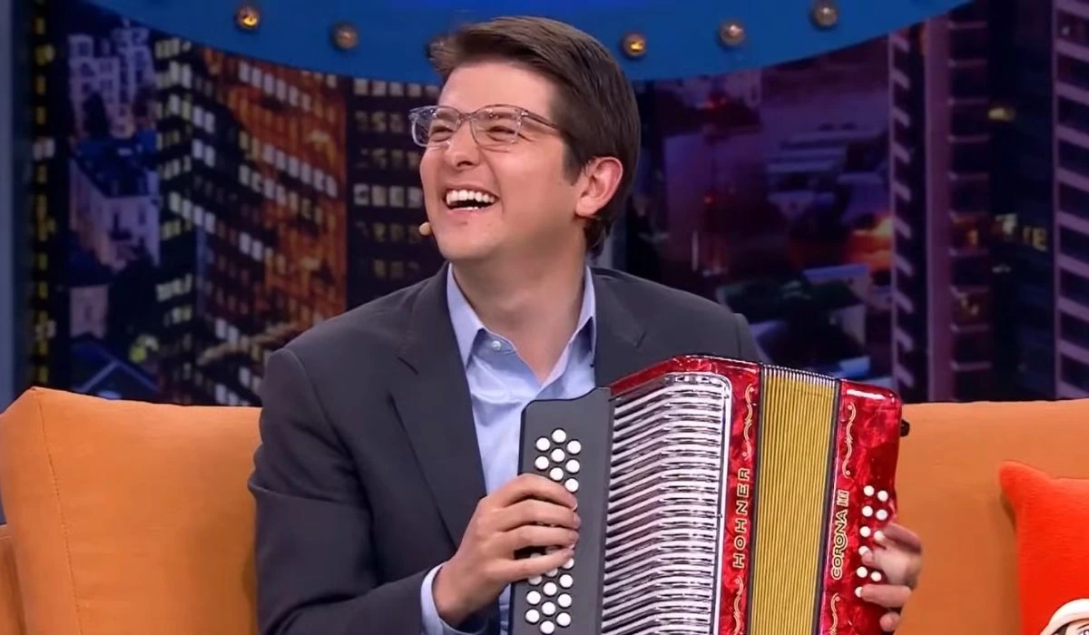 Miguel Uribe, el cachaco que aprendió a tocar acordeón
