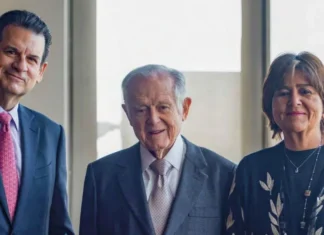 Grupo Aval Sarmiento Angulo e hijo Maria Lorena Gutiérrez