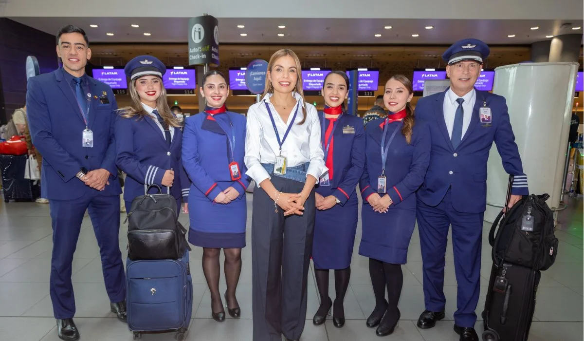 Erika Zarante, tripulación LATAM Airlines