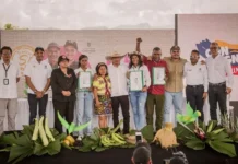 ANT recupera 2.708 hectáreas en Córdoba que estuvieron en poder de jefes paramilitares Felipe Harman en la entrega de tierras a los campesinos de Córdoba