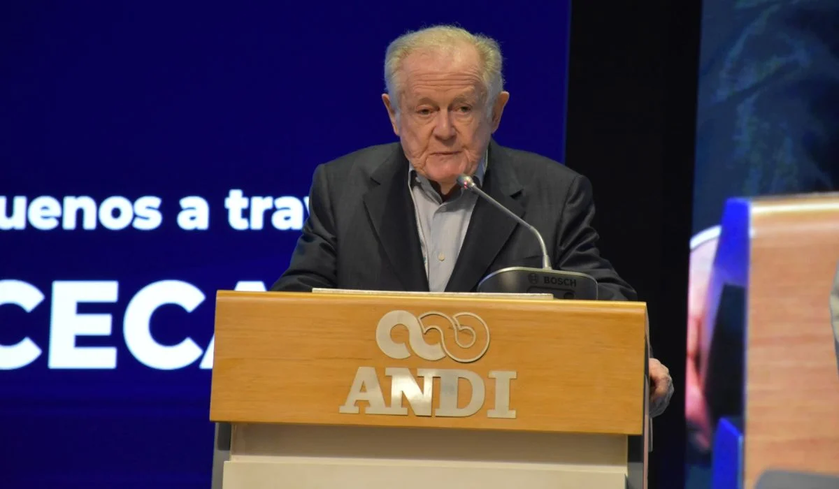 Luis Carlos Sarmiento Angulo en el congreo de la ANDI 2025