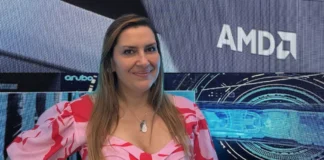 Mónica Casas González, Regional Sales Leader Commercial de AMD