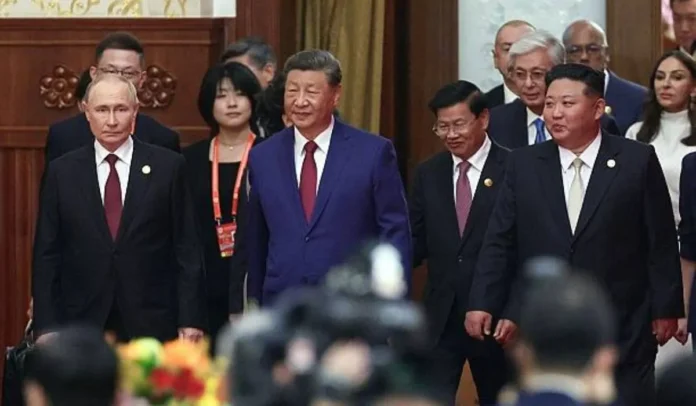 Vladimir Putin, Xi Jinping y Kim Jong Vladimir Putin, Xi Jinping y Kim Jong