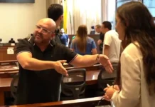 Concejal El Gury es acusado de hostigar a periodista de RTVC en Medellín Periodistas de RTVC en Medellín han reportado continuos casos de hostigamiento.