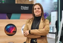 Epson reafirma su compromiso por la industria textil colombiana tras Barranquilla es Moda 2025 Juanita Agudelo, gerente de ventas y mercadeo para negocios Industriales en Epson Colombia