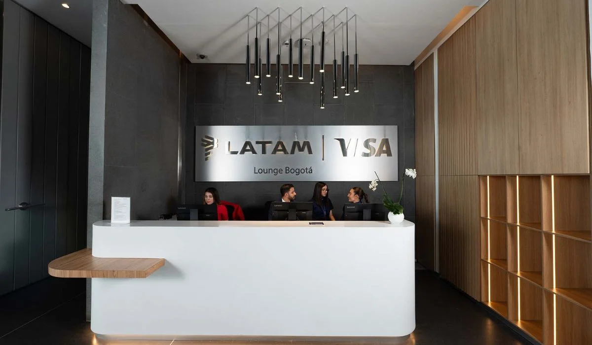 Lounge VIP de LATAM y VISA en el Aeropuerto El Dorado