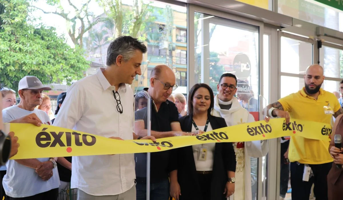 Carlos Calleja en el Éxito Los Molinos