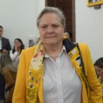 Clara López desmiente mitos de la Ley de Encuestas
