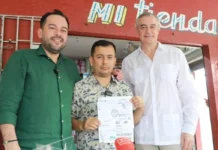 El gobierno del cambio financiará hasta el 90% de soluciones solares para tenderos del país Ministro de Energía y el Director de la Unión Europea para América Latina y Caribe