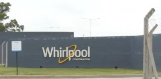 Las políticas de Javier Milei provocan el cierre de 28 empresas diarias en Argentina Whirlpool se fue de Argentina