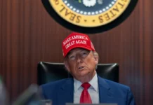 ExxonMobil y Chevron dudan sobre plan de Trump para reactivar crudo en Venezuela Donald Trump se reúne con las petroleras de Estados Unidos