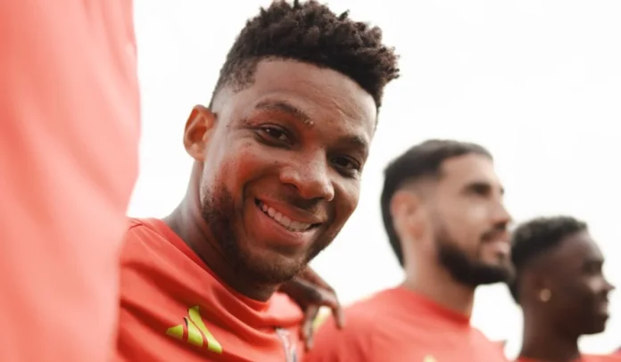 Frank Fabra, entrenando con el DIM