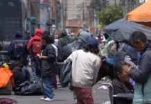 Samber, la olla más grande de Bogotá Habitantes de calle en el Samber