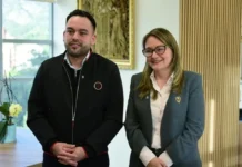 Ministro de Energía y SuperIntendente de Comercio